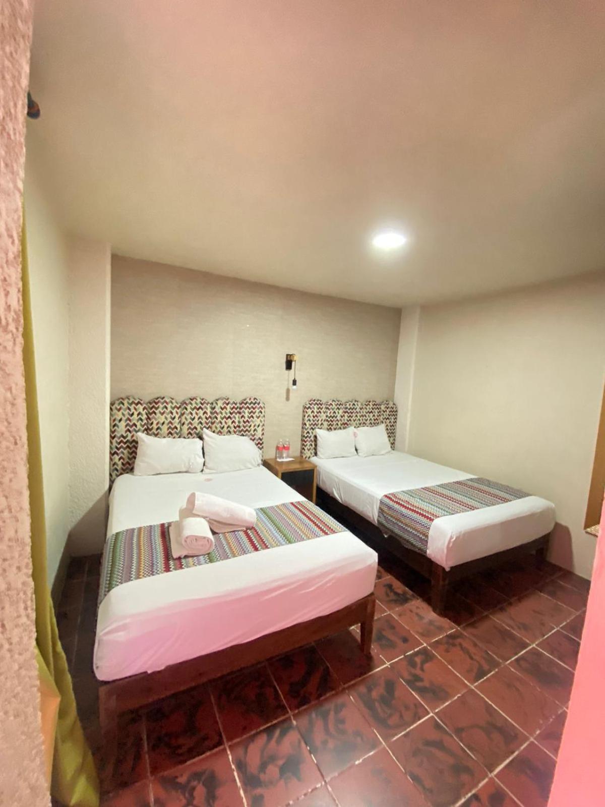גואדלחארה Hotel Flamingos מראה חיצוני תמונה